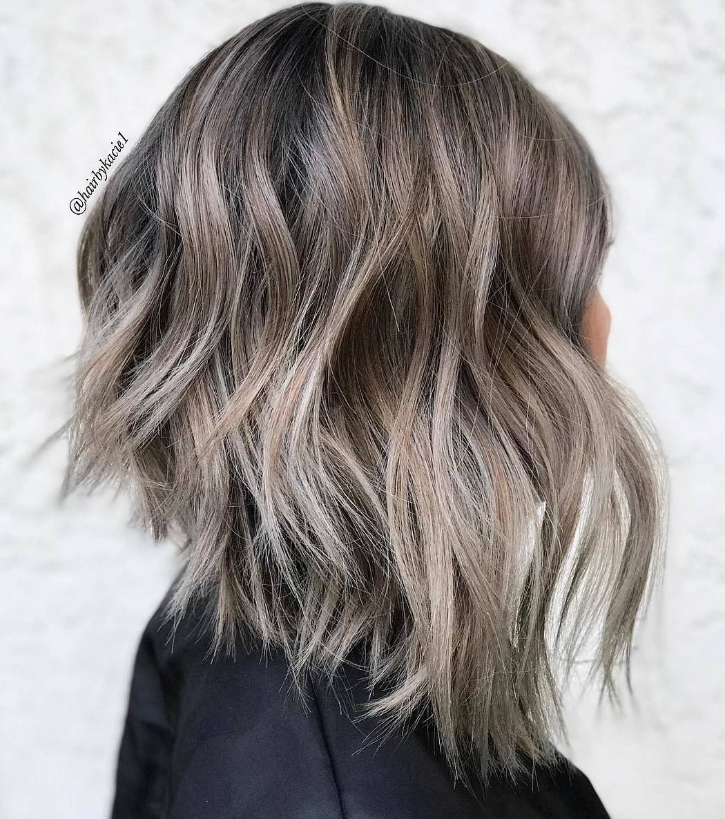 25 Fresh Medium Length Hairstyles for Thick Hair to Enjoy in 2021