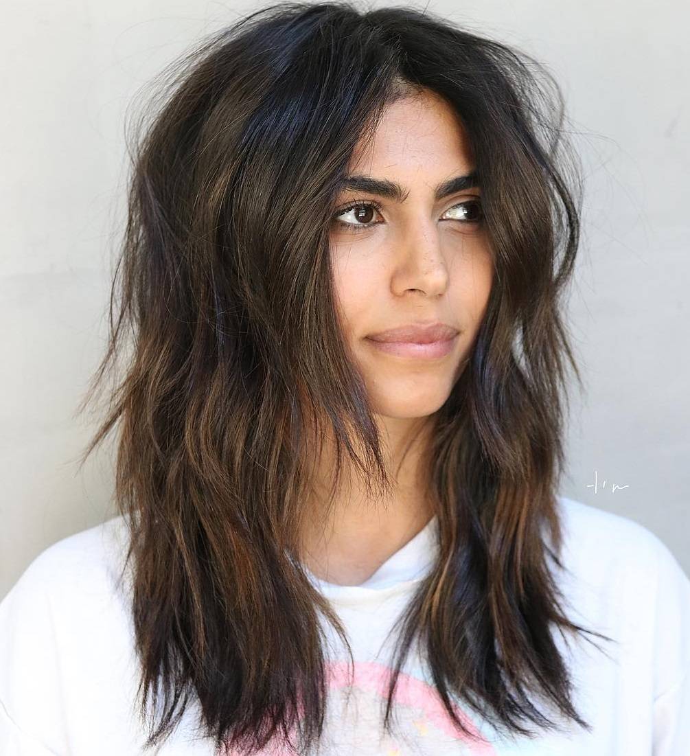 30 Flattering Hairstyles for Long Faces You’ll Want to Try in 2021