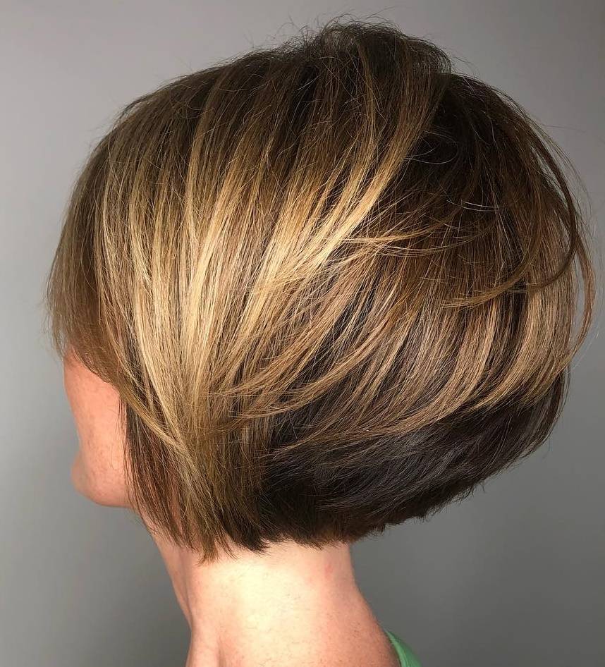 35 Captivating Short Hairstyles for Thick Hair You’ll Want to Don in 2021