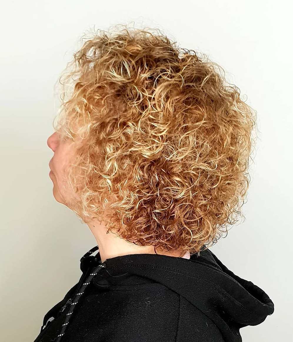 35 Cool Perm Hair Ideas Everyone Will Be Obsessed With in 2021