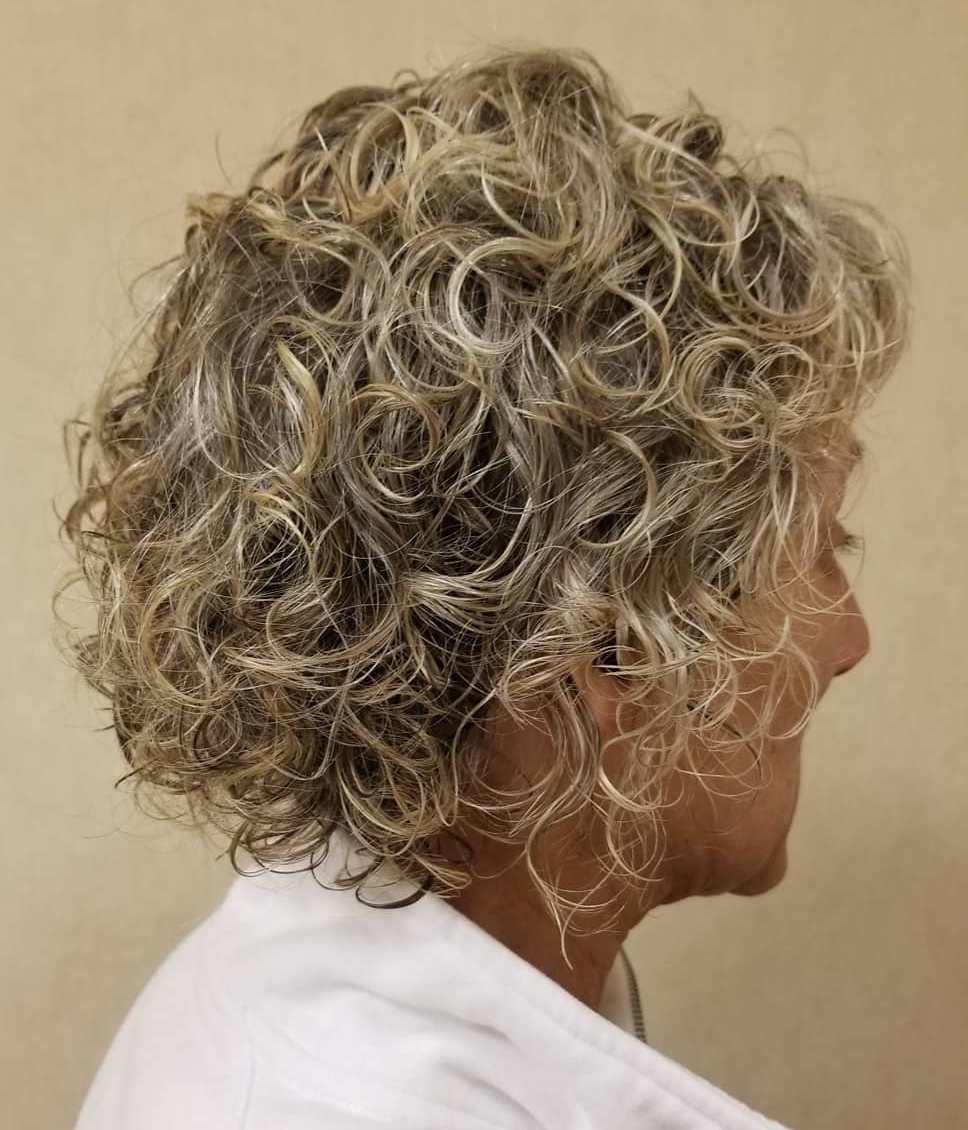 35 Cool Perm Hair Ideas Everyone Will Be Obsessed With in 2021