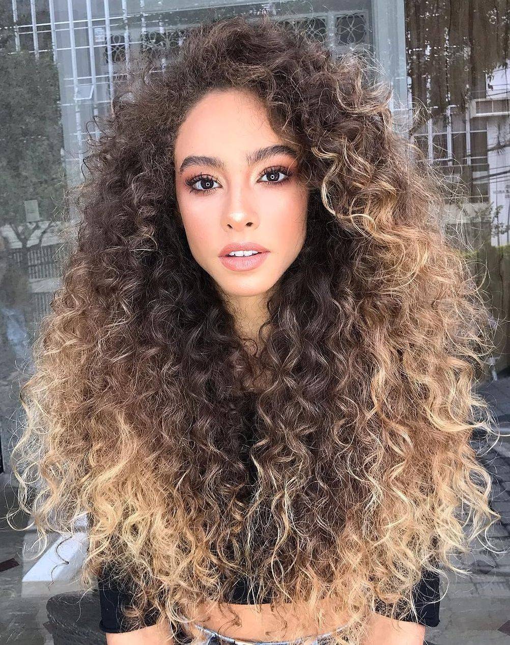 40 Chic Hairstyles for Women That Will Be Huge in 2021