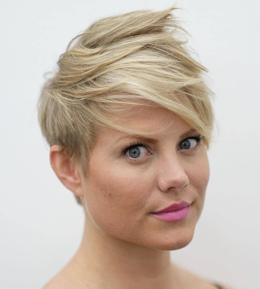 40 Short Hairstyles and Haircuts for Women to Shine in 2021