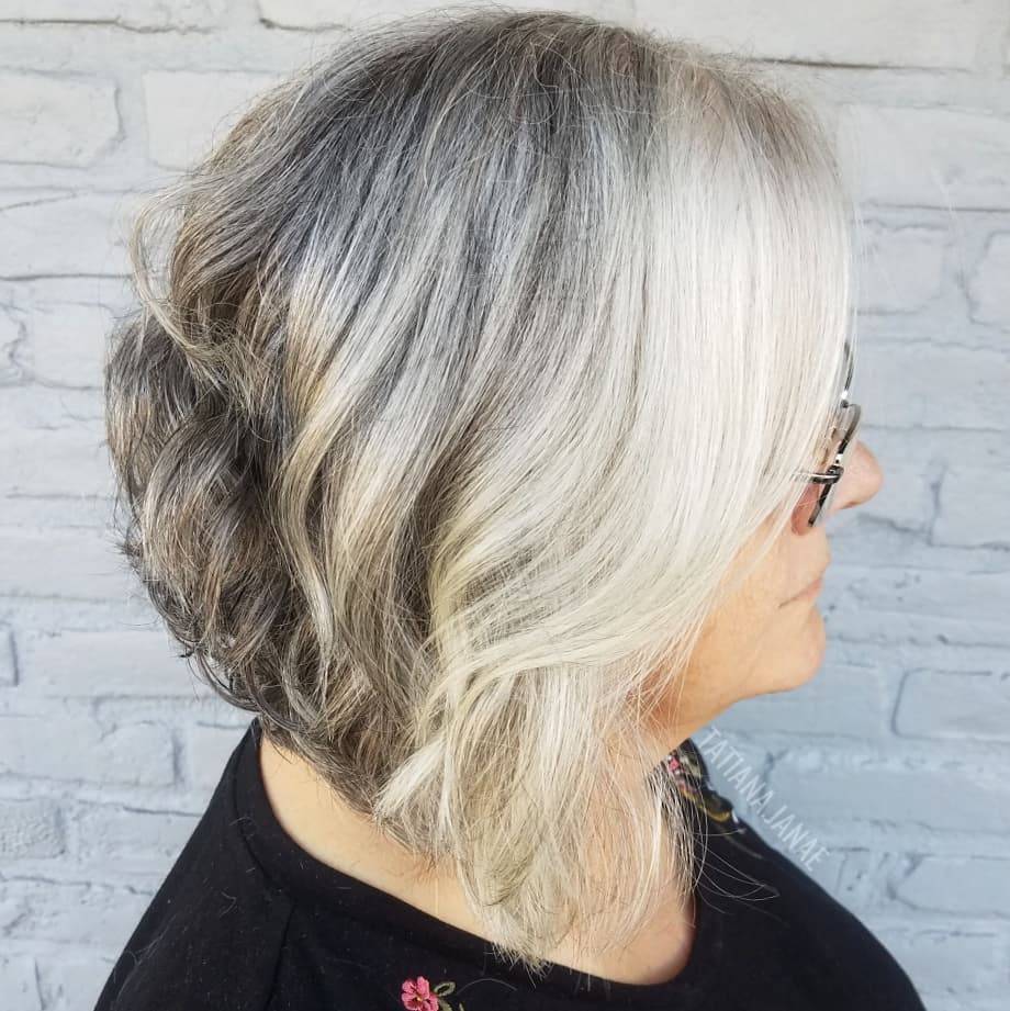 50 Short Hairstyles and Haircuts for Women over 50 to Sport in 2021