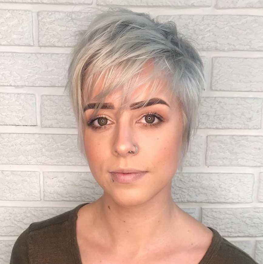 25 Ways to Pull Off a Long Pixie Cut and To Look Picture-Perfect in 2021