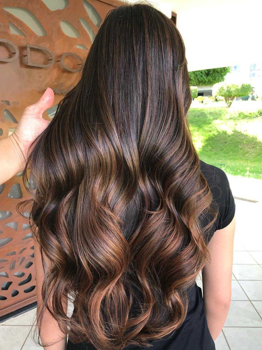 30 Hottest Trends for Brown Hair with Highlights to Nail in 2021