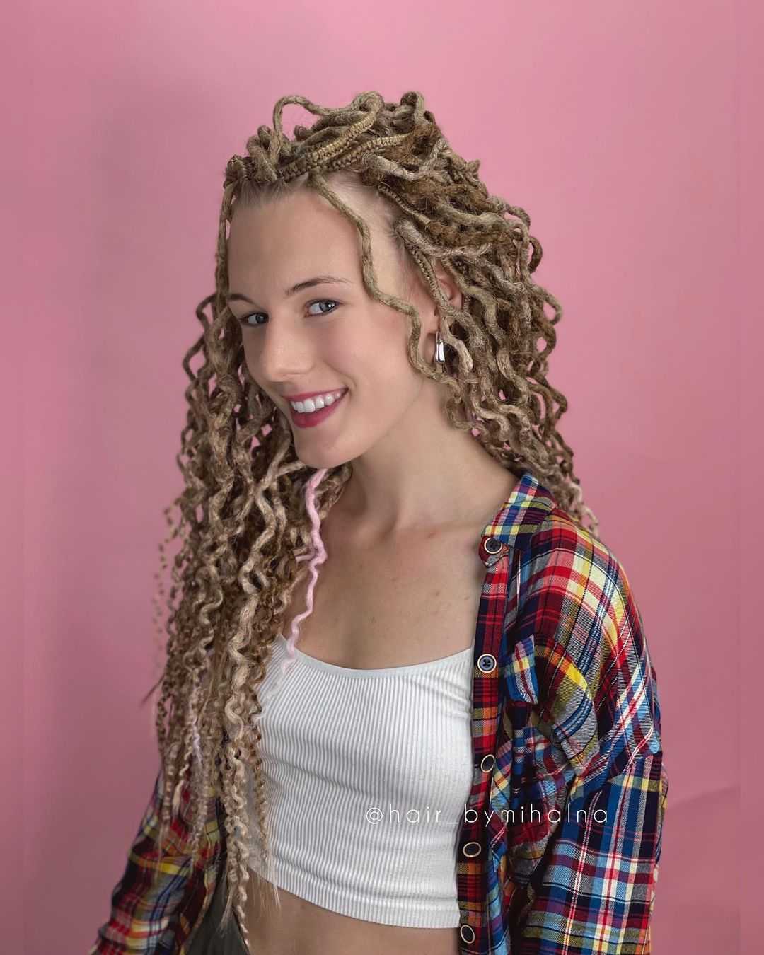 What's Hot in Dread Styles for Women in 2022 - Hairstylery